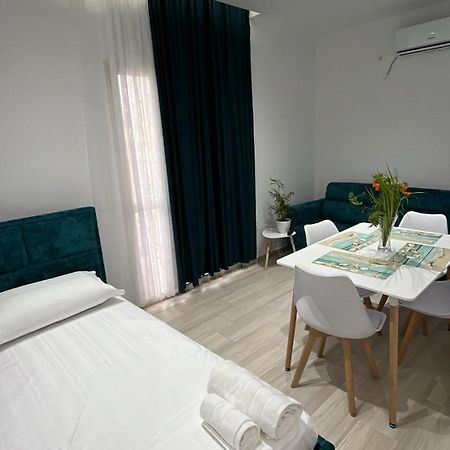 Vila Luani Vlorë Exteriör bild