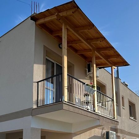 Vila Luani Vlorë Exteriör bild