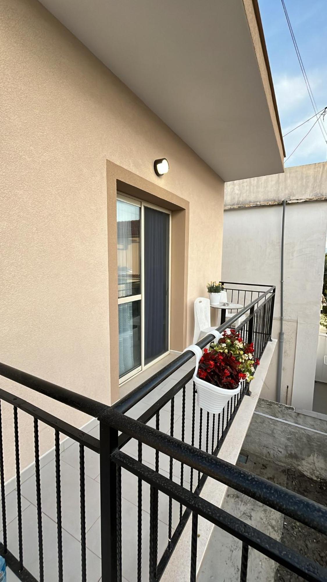 Vila Luani Vlorë Exteriör bild