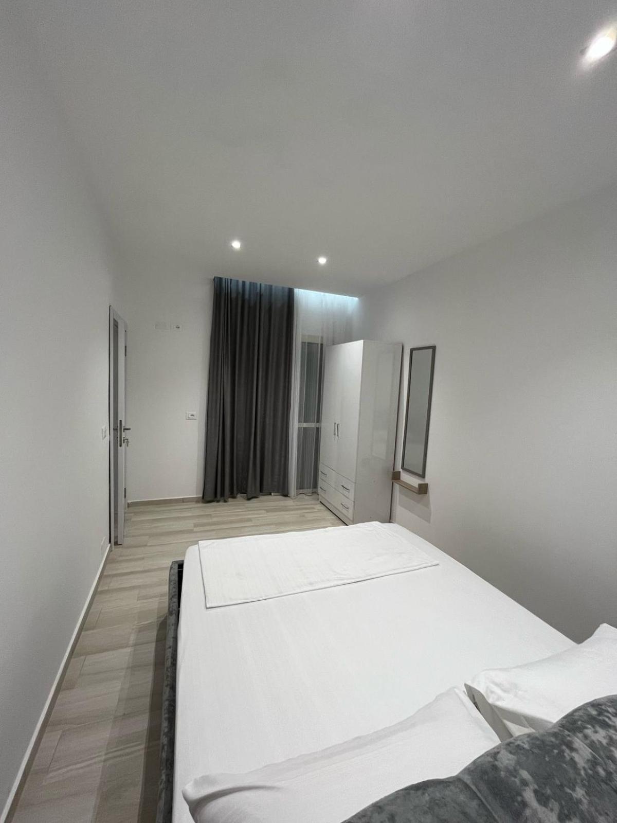 Vila Luani Vlorë Exteriör bild