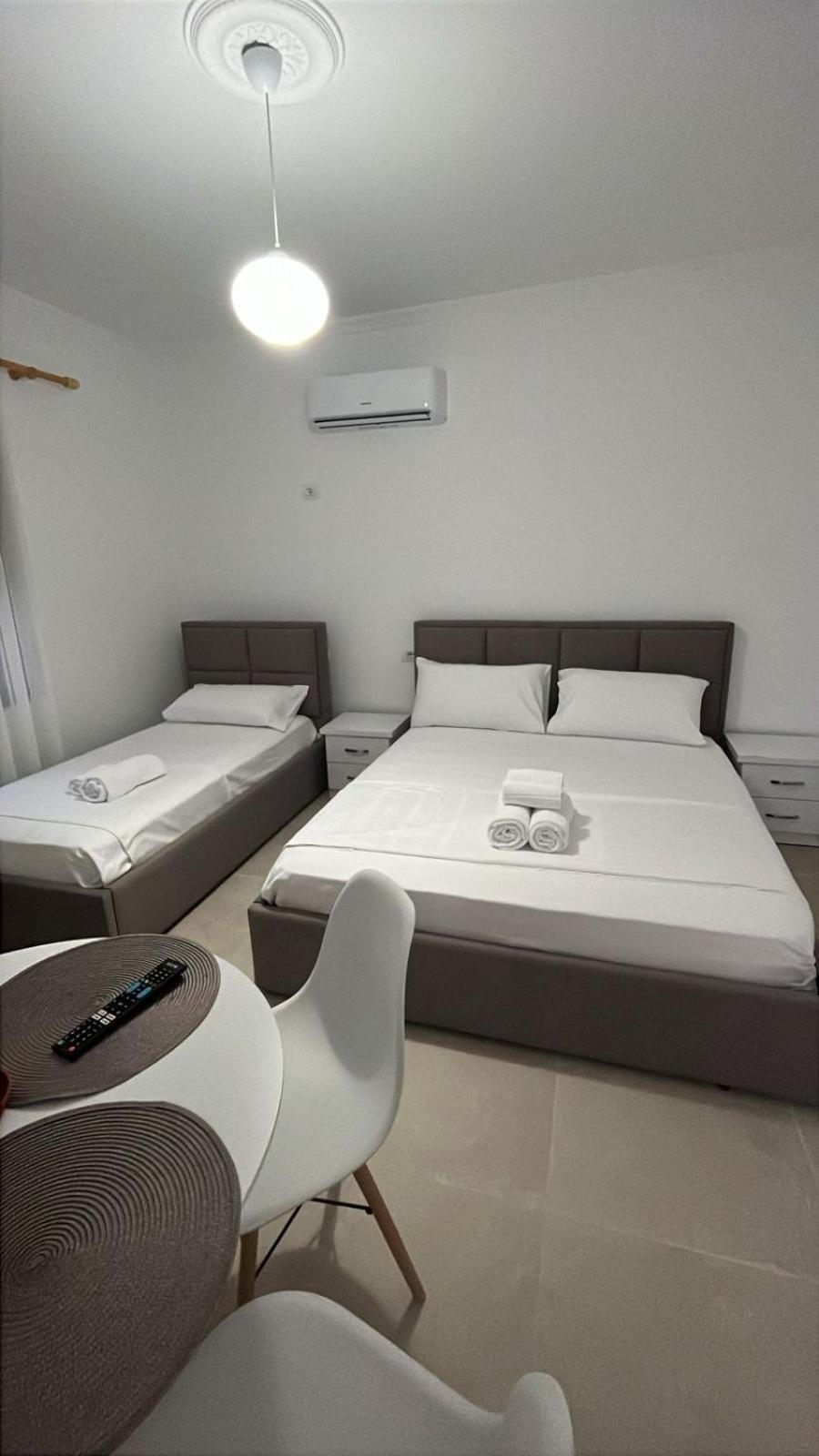 Vila Luani Vlorë Exteriör bild