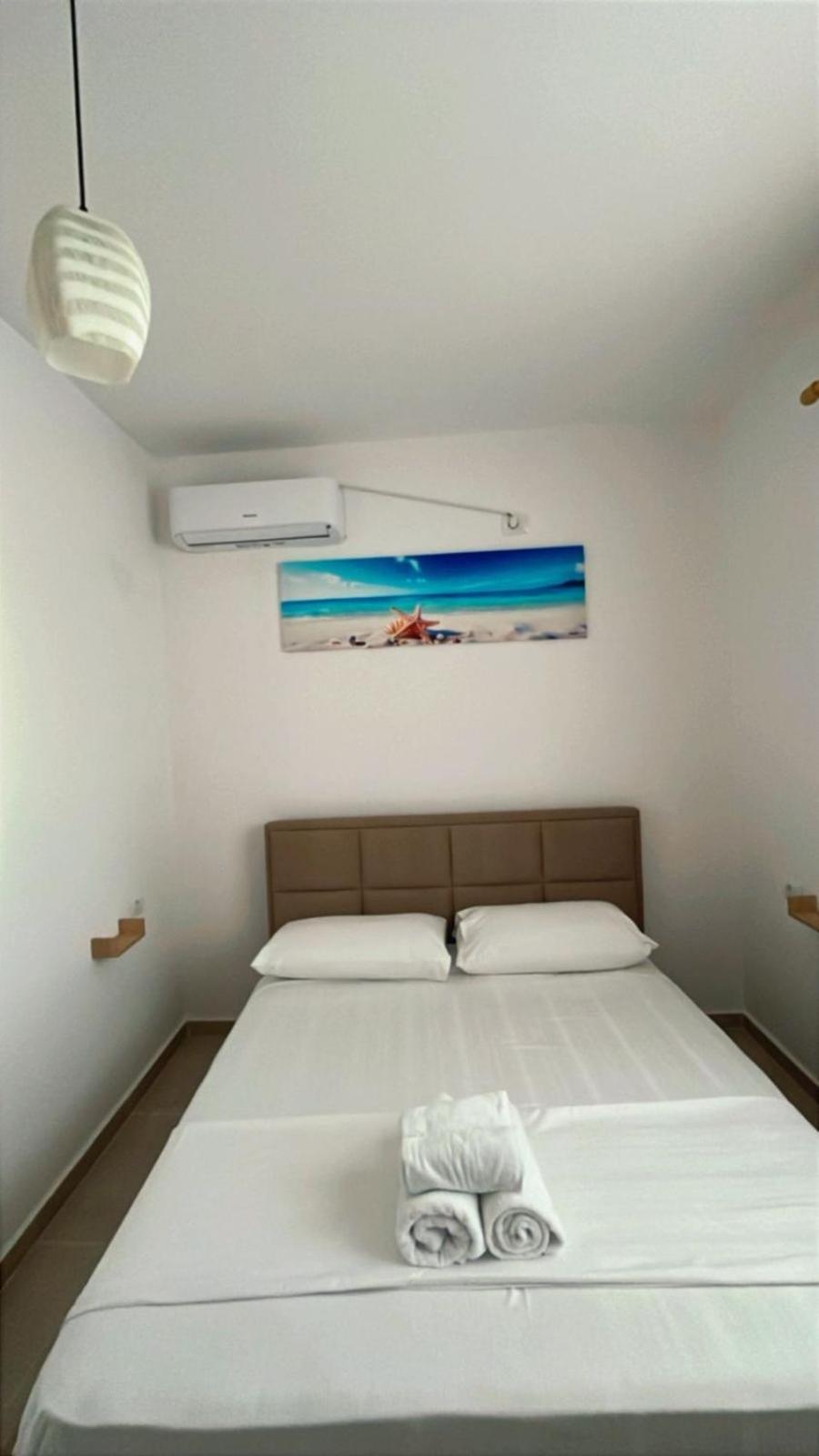 Vila Luani Vlorë Exteriör bild