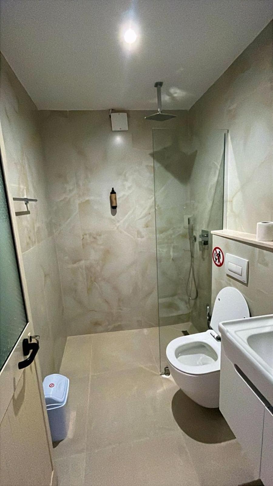 Vila Luani Vlorë Exteriör bild
