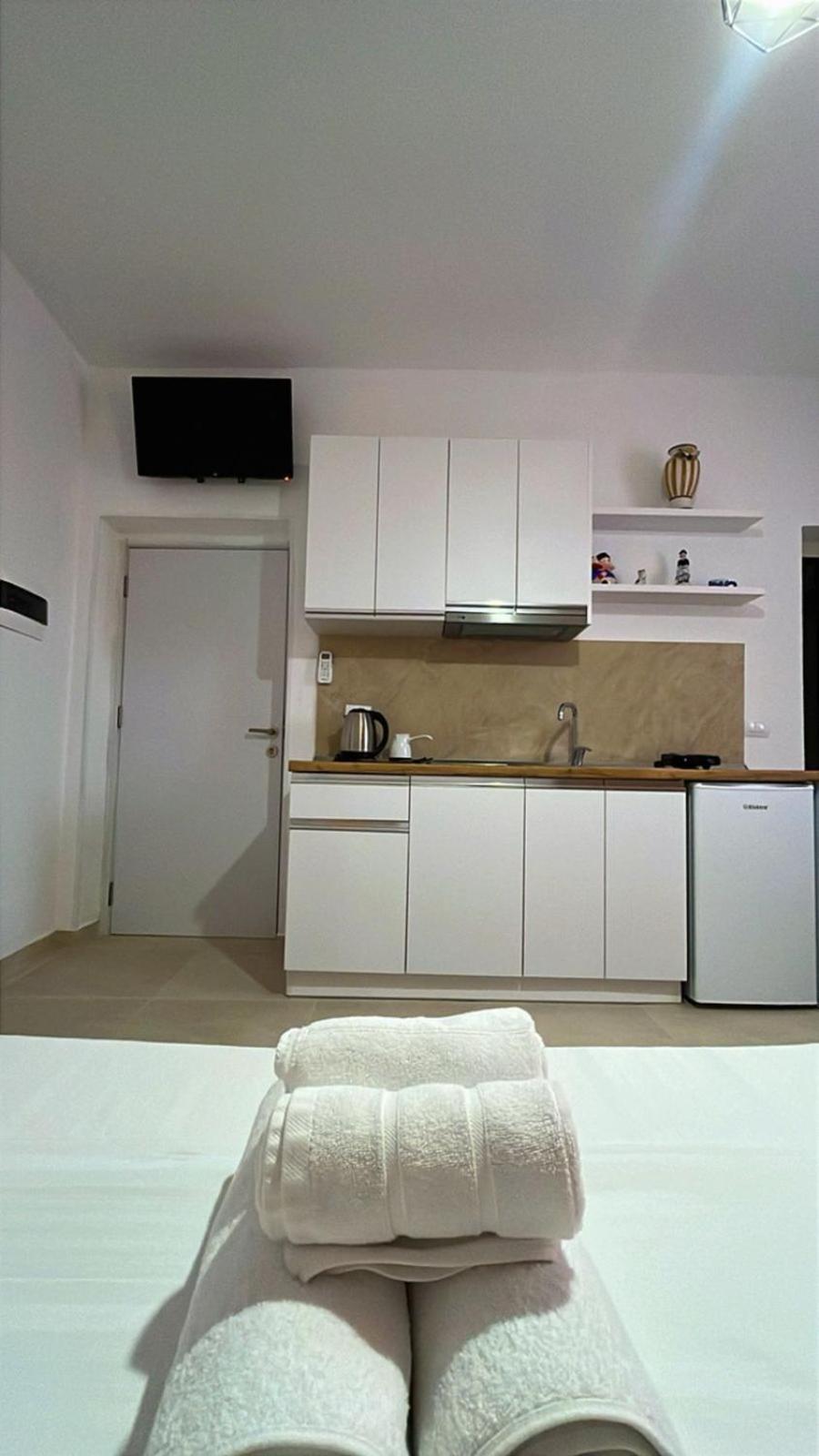 Vila Luani Vlorë Exteriör bild
